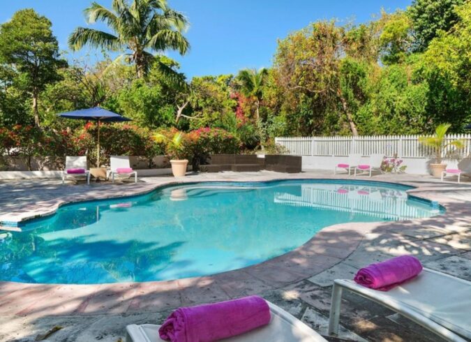 Pink Sands Estate